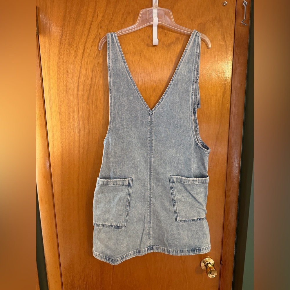 AE Light Wash Denim Dress with Front Pockets